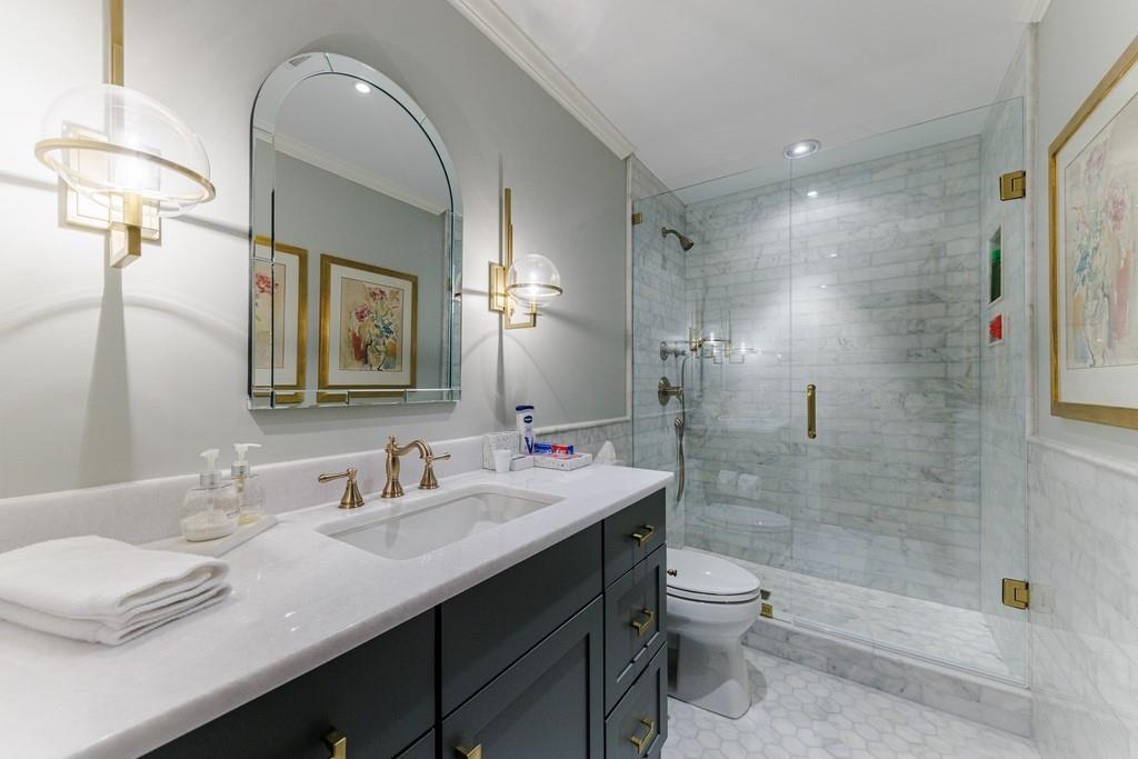 4989 Long Island Drive NW