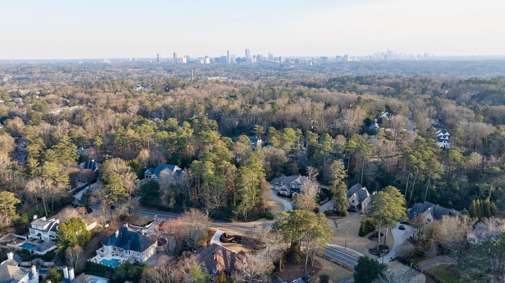 4989 Long Island Drive NW