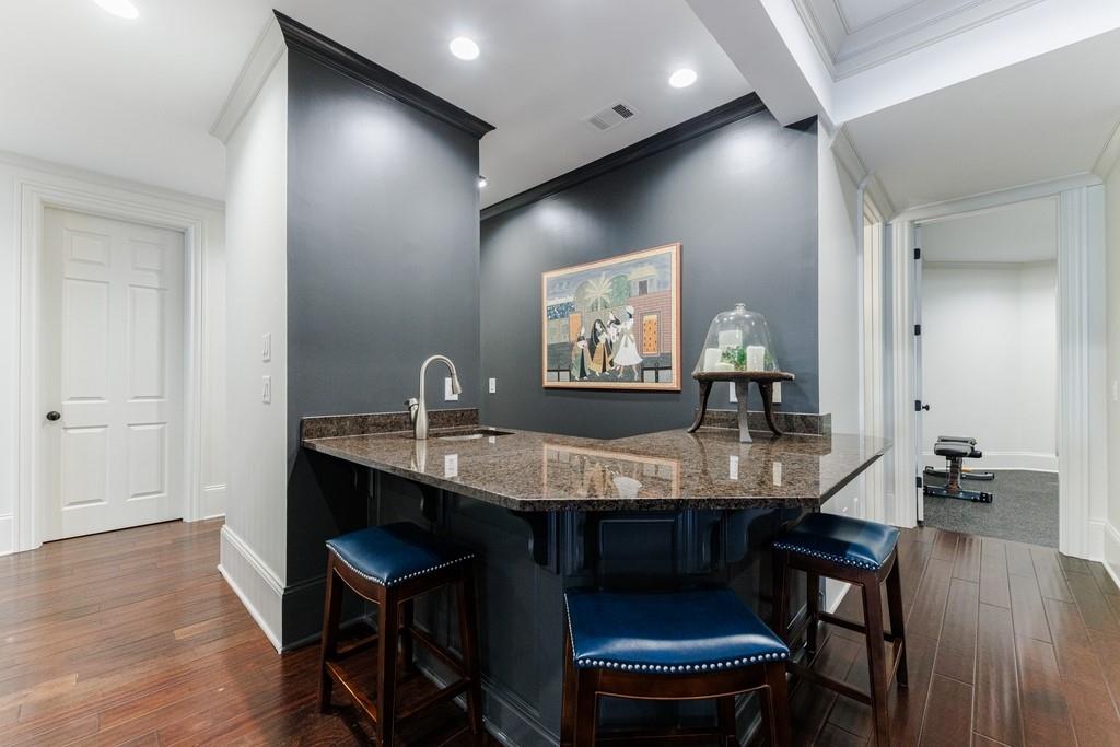 4989 Long Island Drive NW