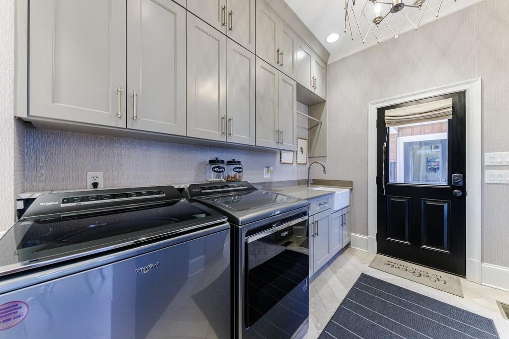 4989 Long Island Drive NW