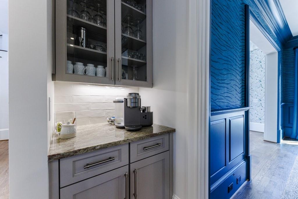 4989 Long Island Drive NW