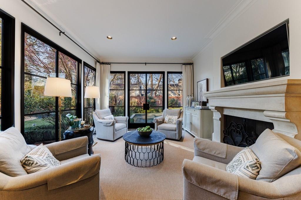 4989 Long Island Drive NW