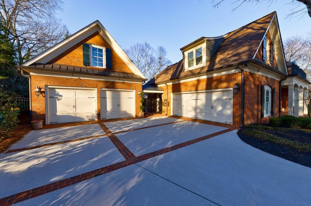 4989 Long Island Drive NW