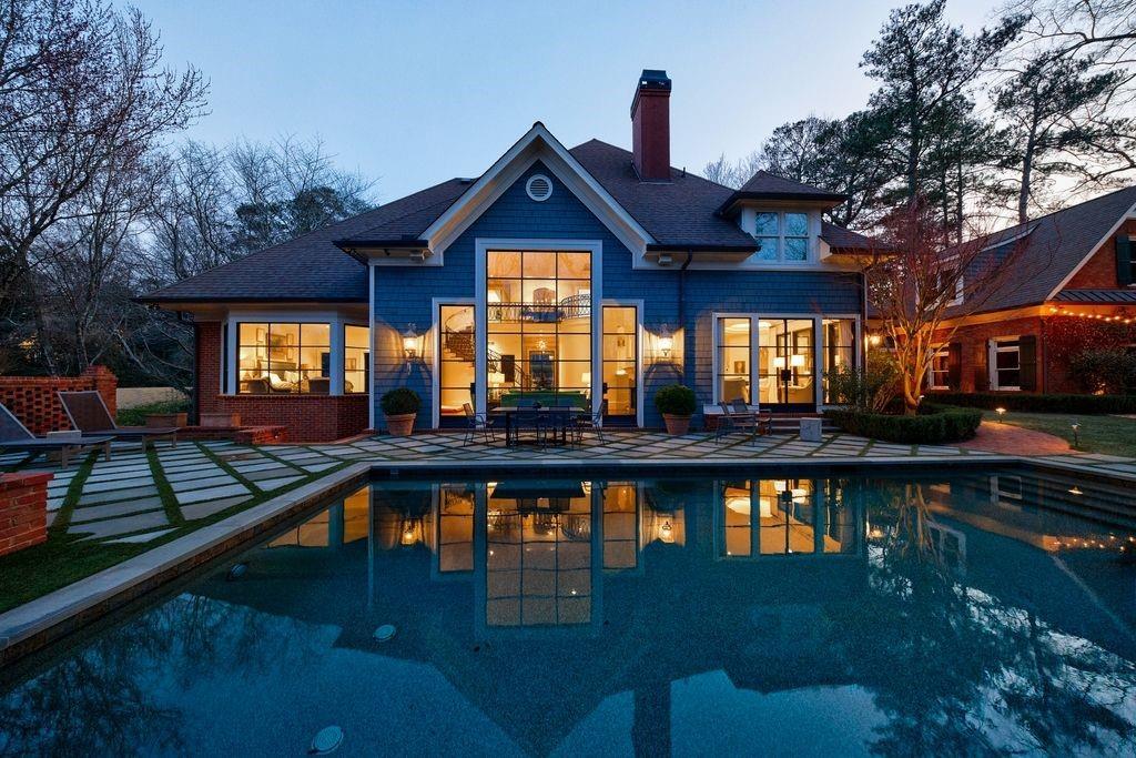 4989 Long Island Drive NW