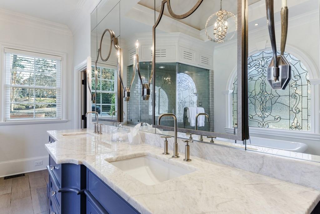 4989 Long Island Drive NW