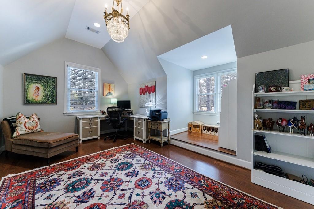 4989 Long Island Drive NW