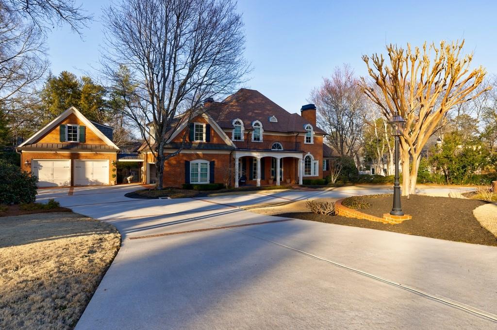 4989 Long Island Drive NW