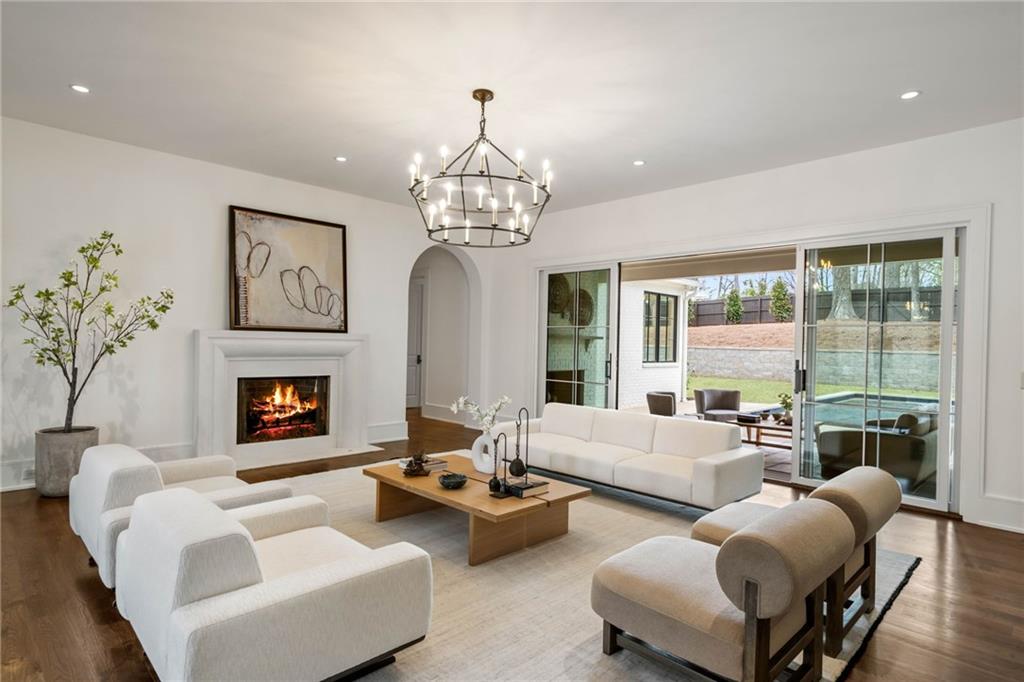 4580 Peachtree Dunwoody Road NE