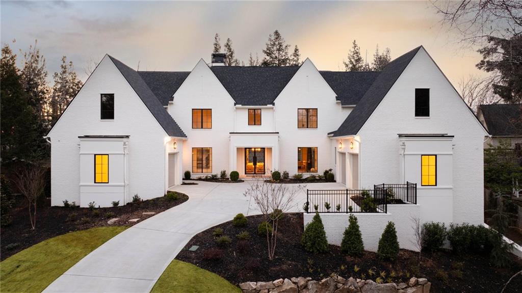 4580 Peachtree Dunwoody Road NE