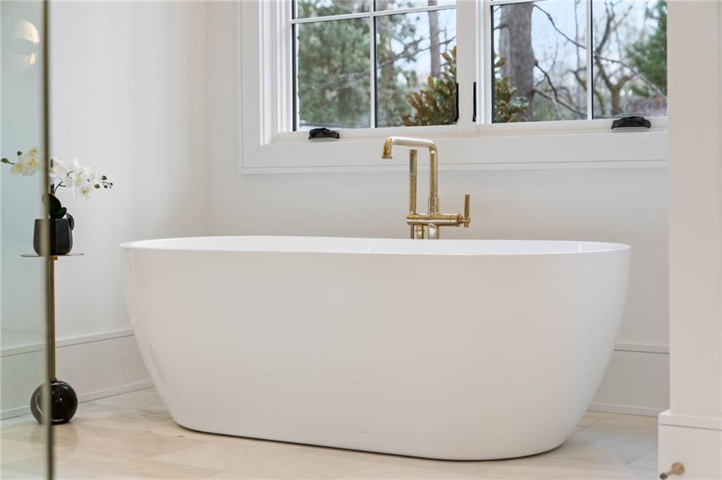 4580 Peachtree Dunwoody Road NE