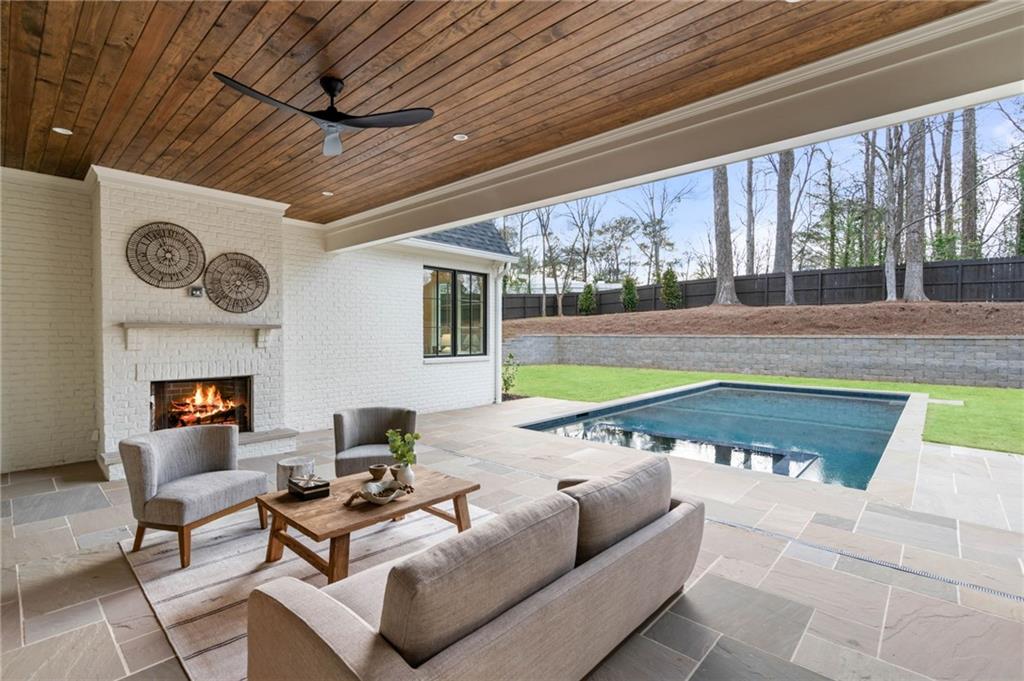 4580 Peachtree Dunwoody Road NE