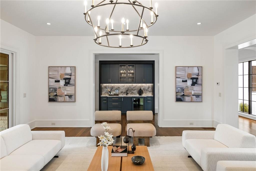 4580 Peachtree Dunwoody Road NE