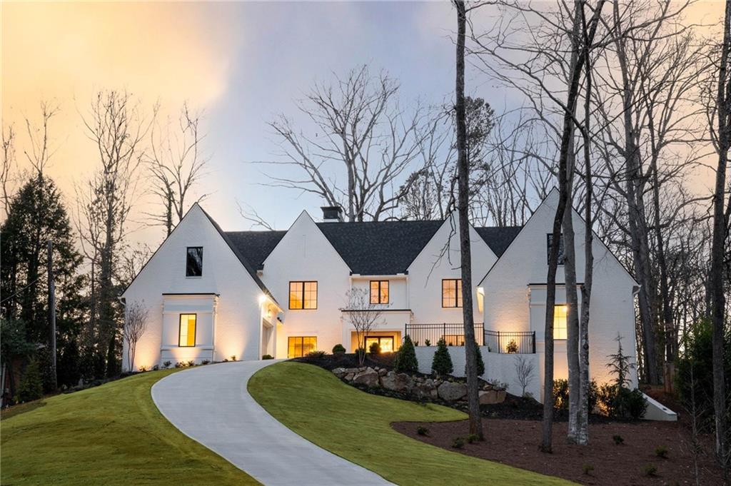 4580 Peachtree Dunwoody Road NE