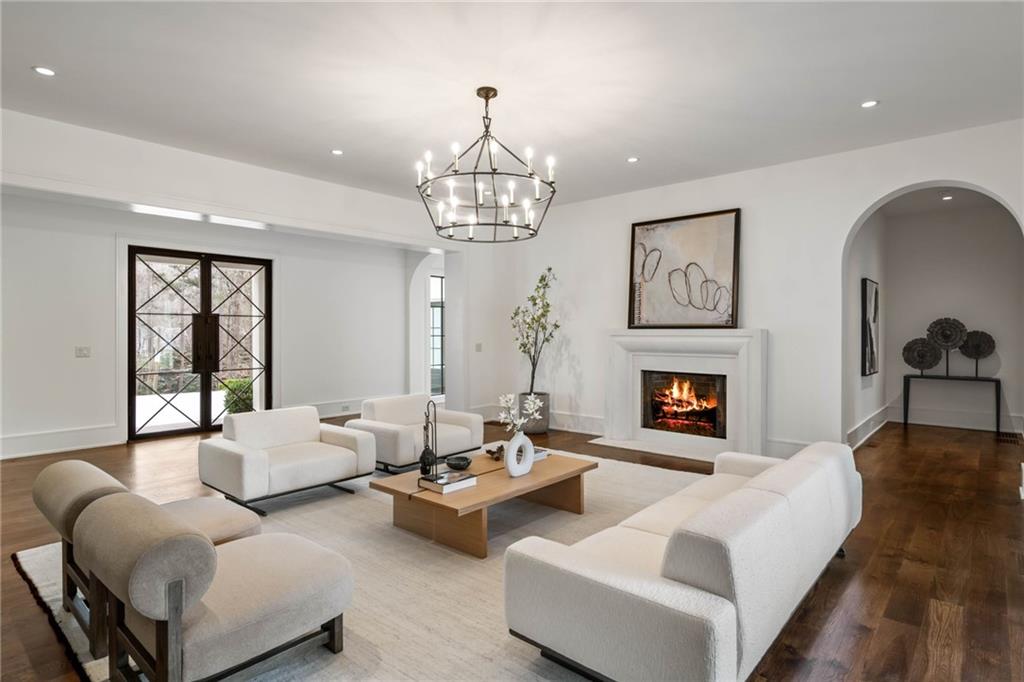 4580 Peachtree Dunwoody Road NE