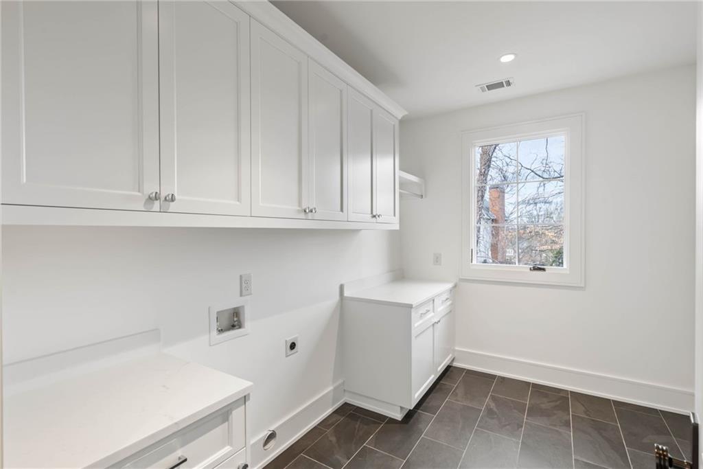 4580 Peachtree Dunwoody Road NE