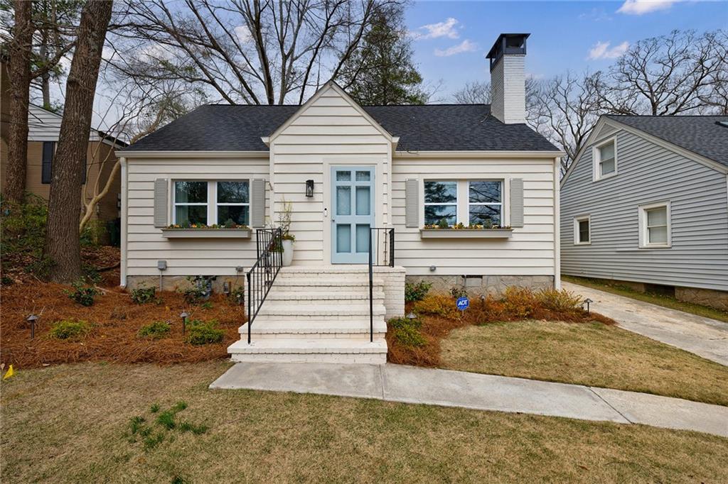 228 Lindbergh Drive NE