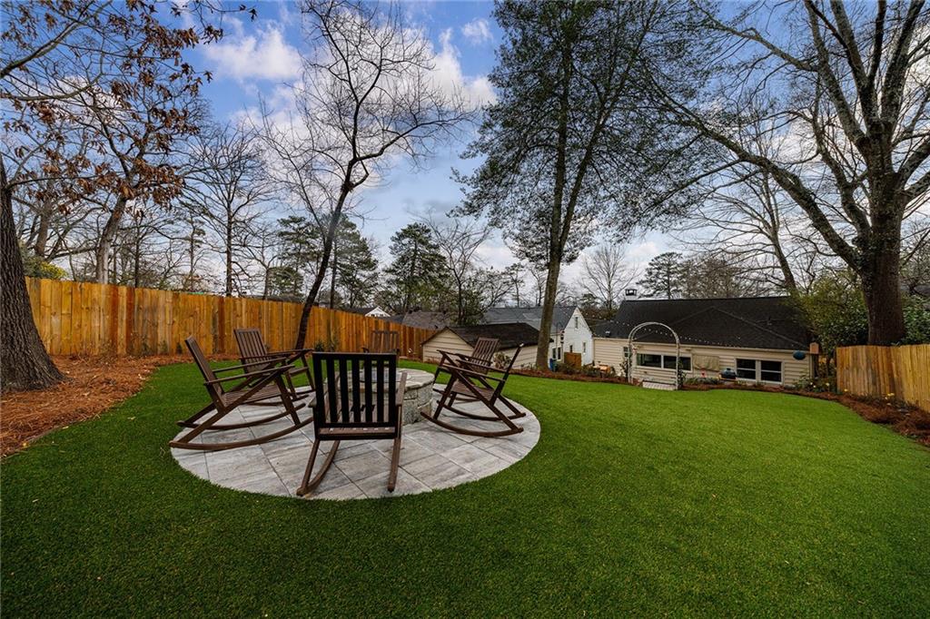 228 Lindbergh Drive NE