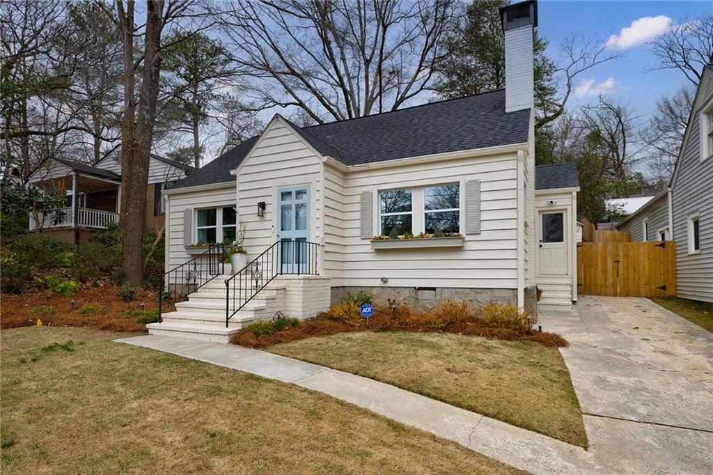 228 Lindbergh Drive NE