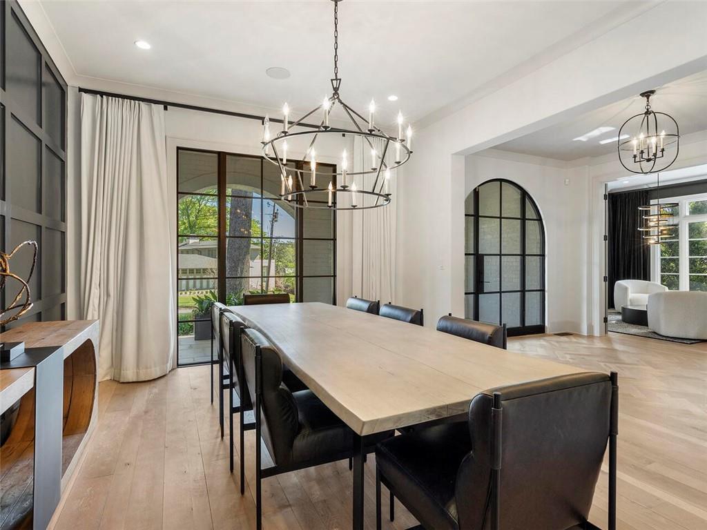 1742 Friar Tuck Road NE