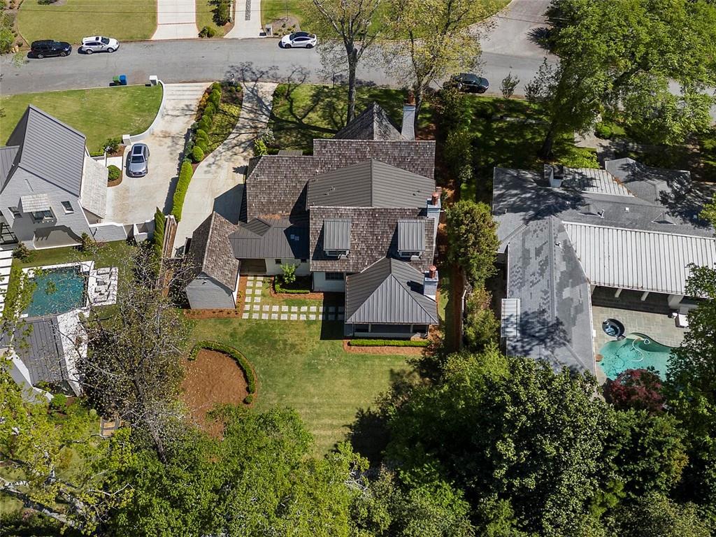 1742 Friar Tuck Road NE