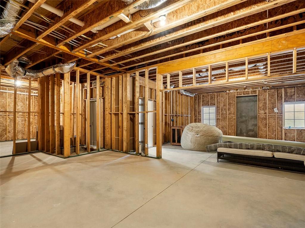 1742 Friar Tuck Road NE