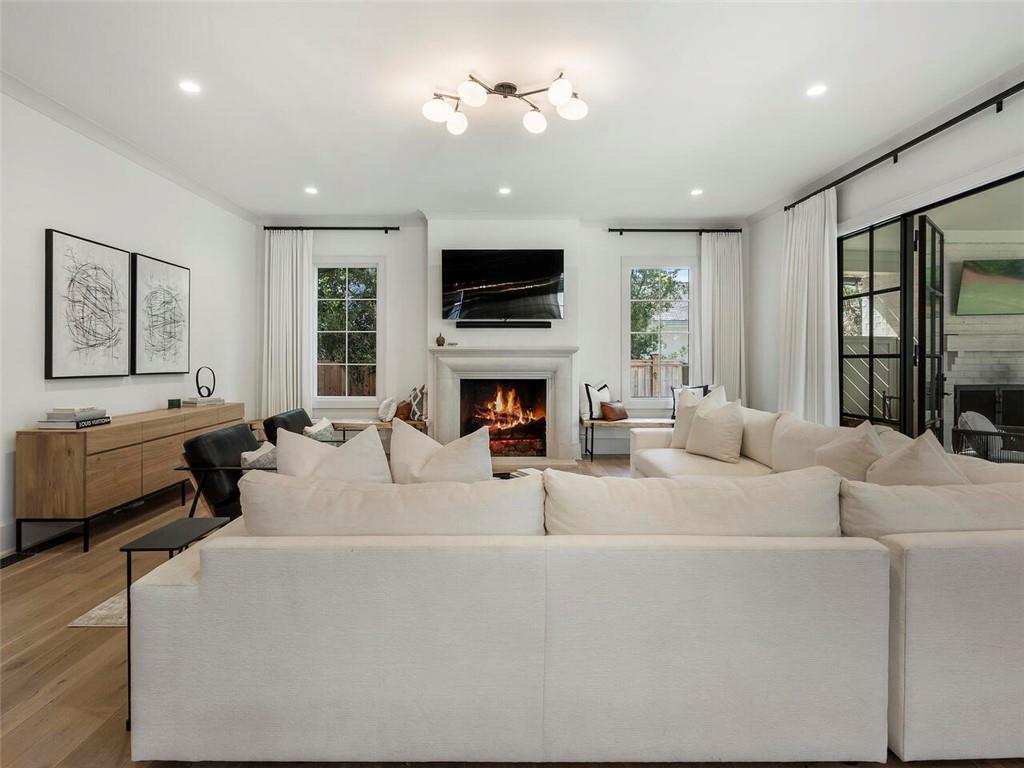 1742 Friar Tuck Road NE