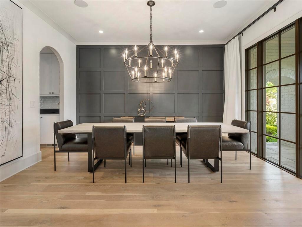 1742 Friar Tuck Road NE