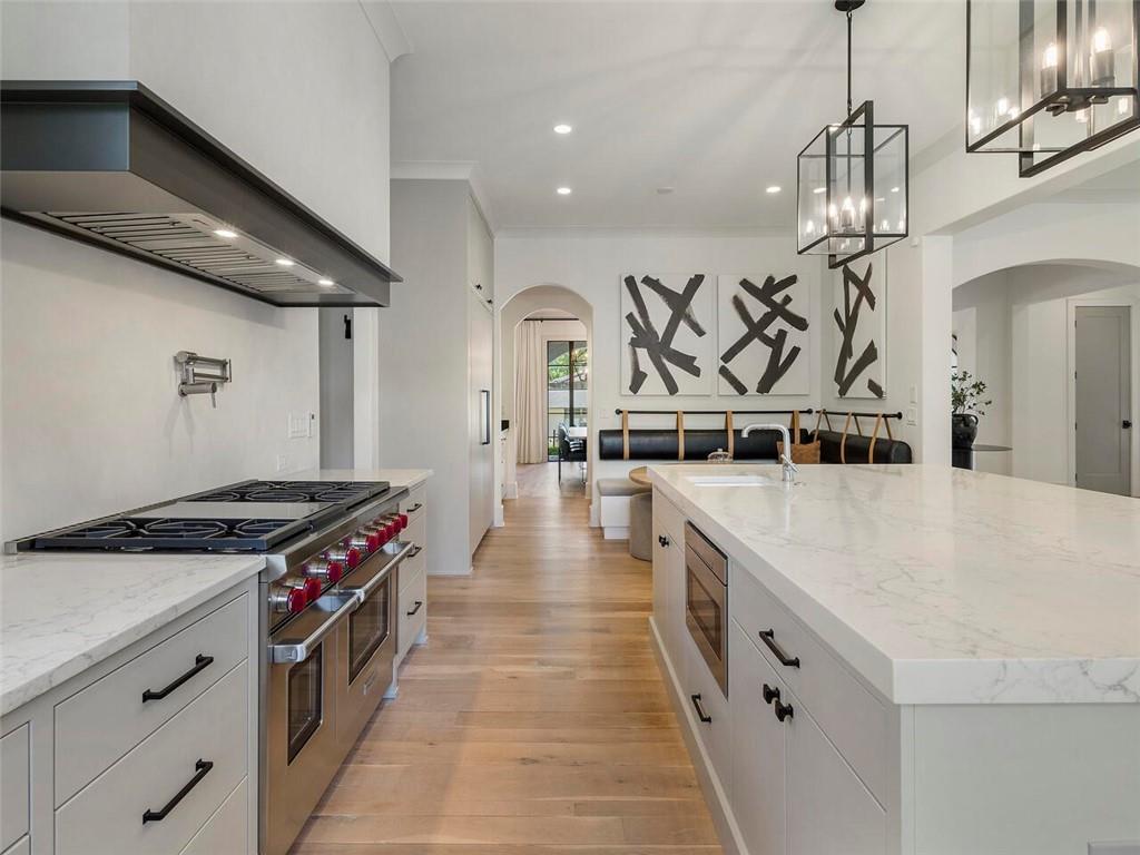 1742 Friar Tuck Road NE