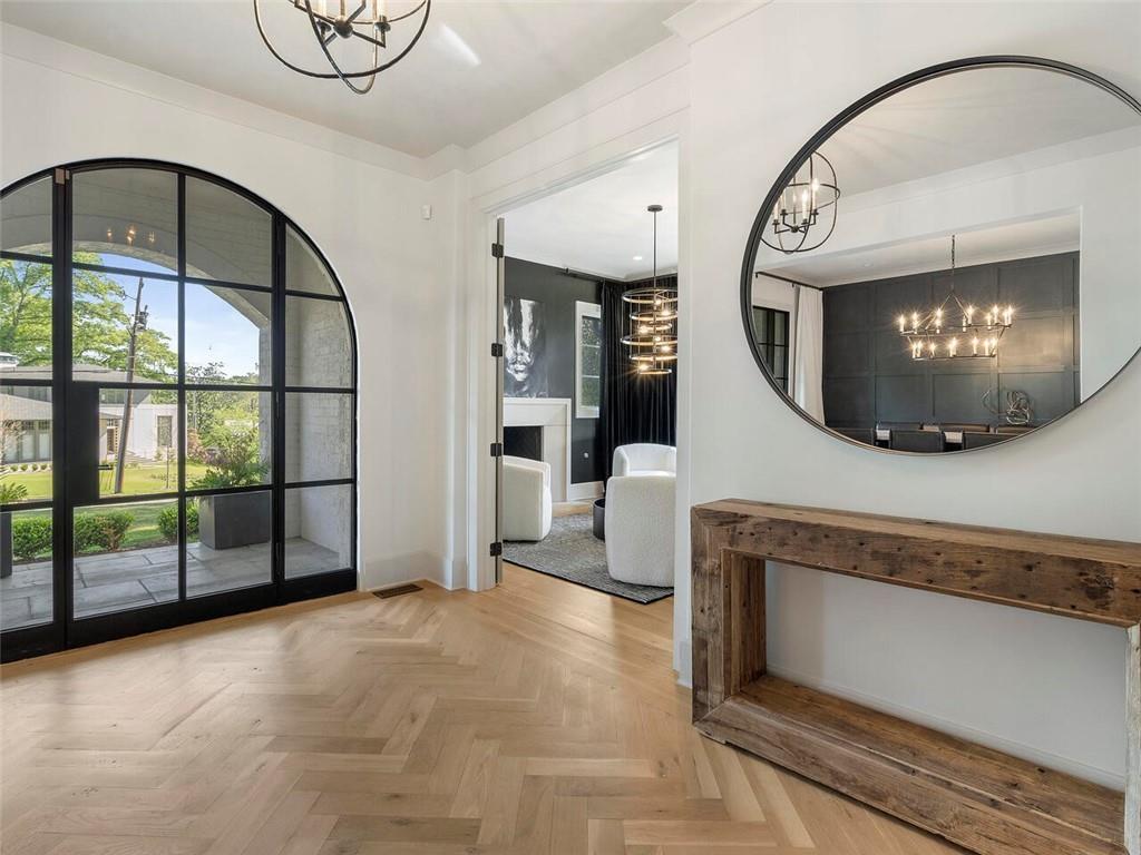 1742 Friar Tuck Road NE