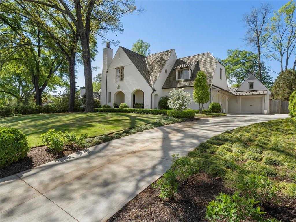 1742 Friar Tuck Road NE