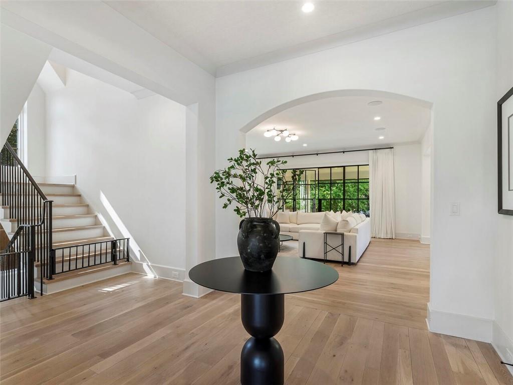 1742 Friar Tuck Road NE