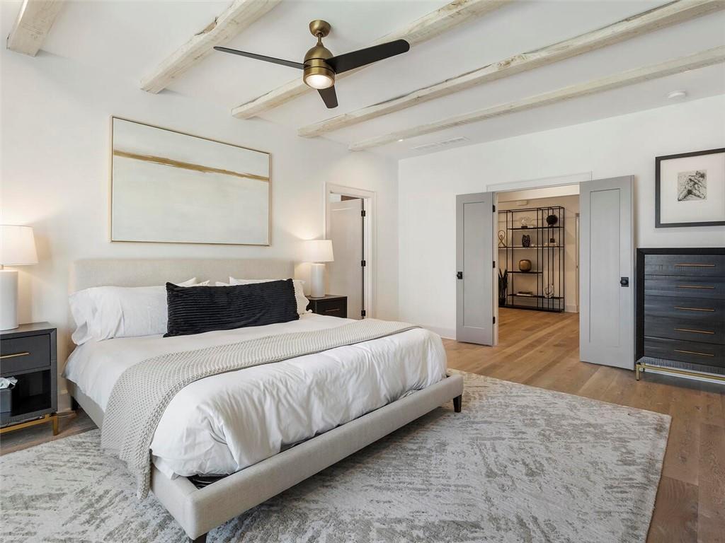 1742 Friar Tuck Road NE