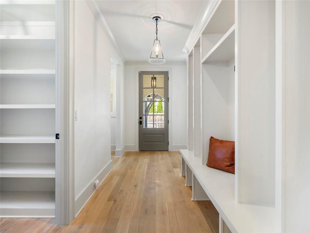 1742 Friar Tuck Road NE