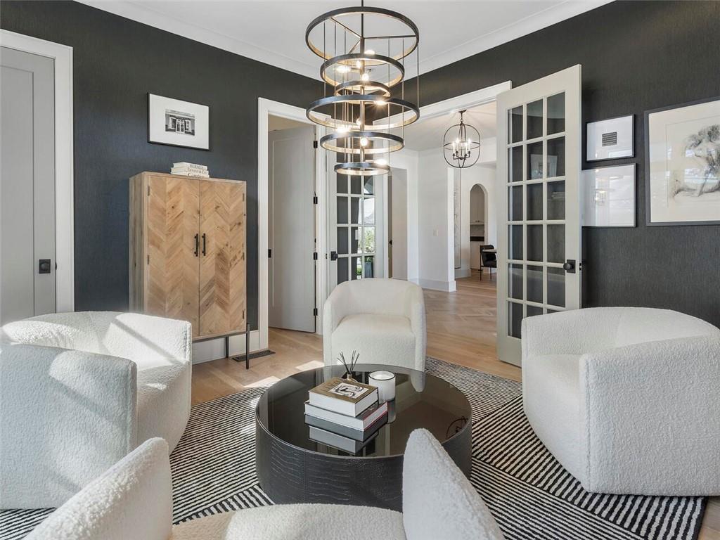 1742 Friar Tuck Road NE