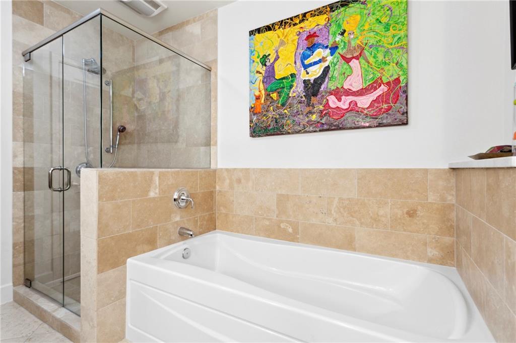 2795 Peachtree Road NE Unit 809