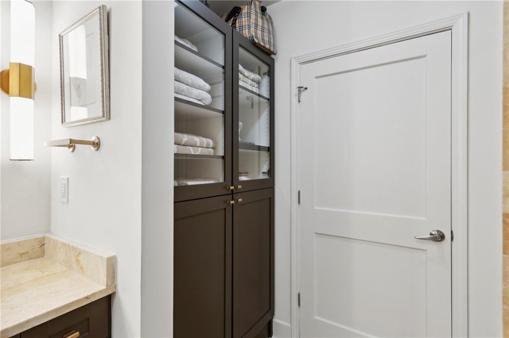 2795 Peachtree Road NE Unit 809