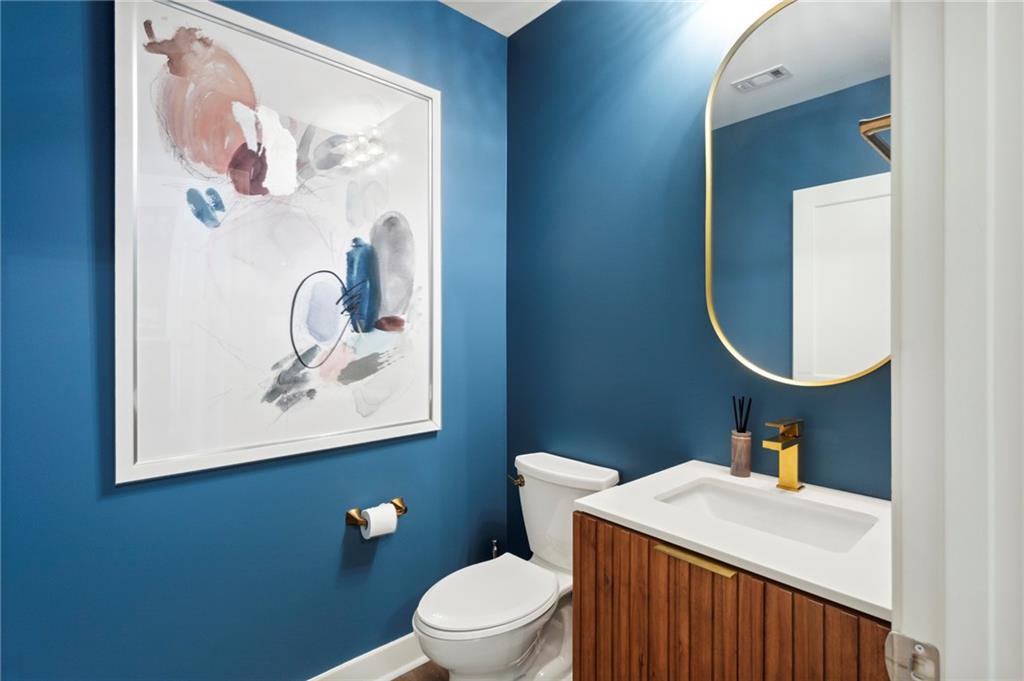 2795 Peachtree Road NE Unit 809