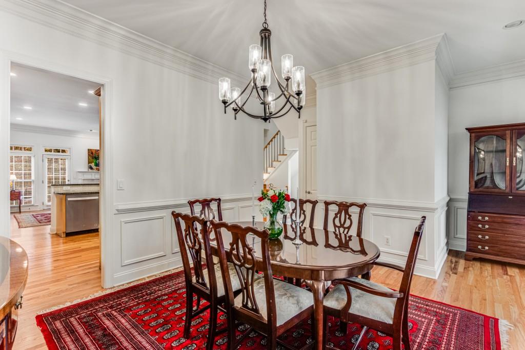 5423 Wentworth Street