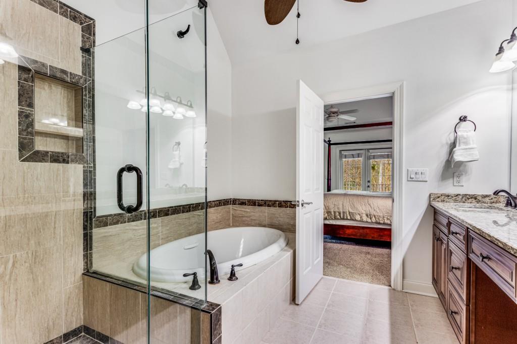 5423 Wentworth Street