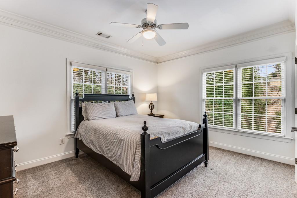 5423 Wentworth Street