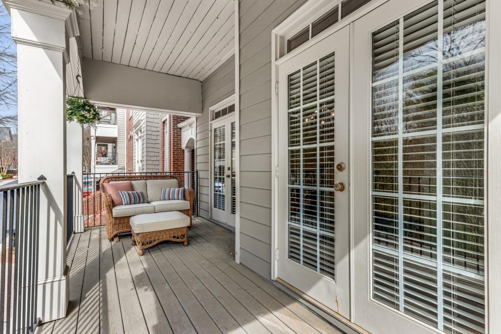 5423 Wentworth Street