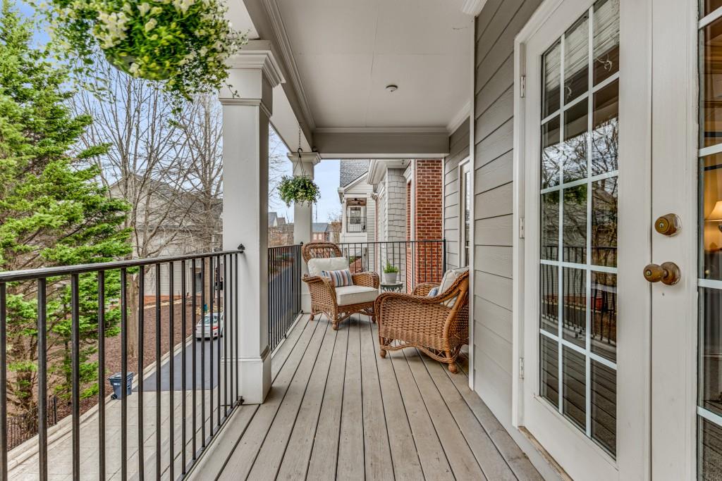 5423 Wentworth Street