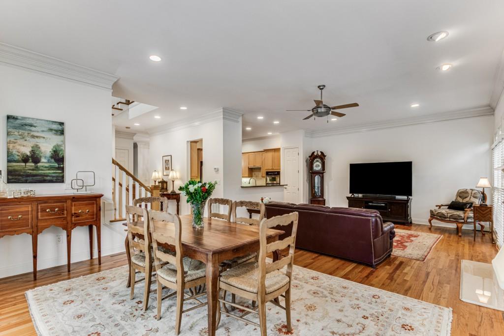 5423 Wentworth Street