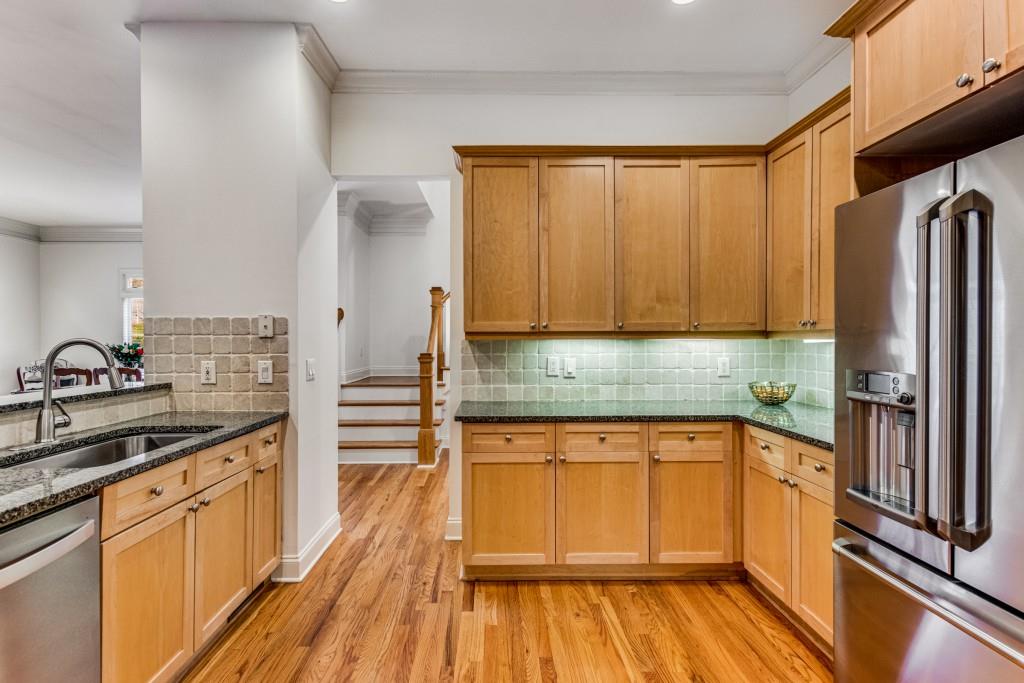 5423 Wentworth Street