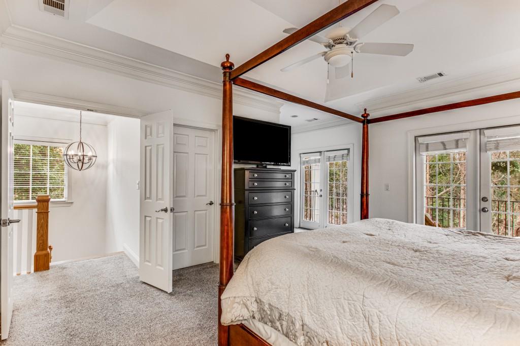 5423 Wentworth Street