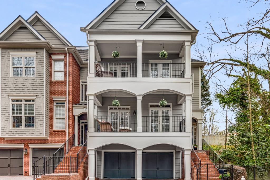 5423 Wentworth Street