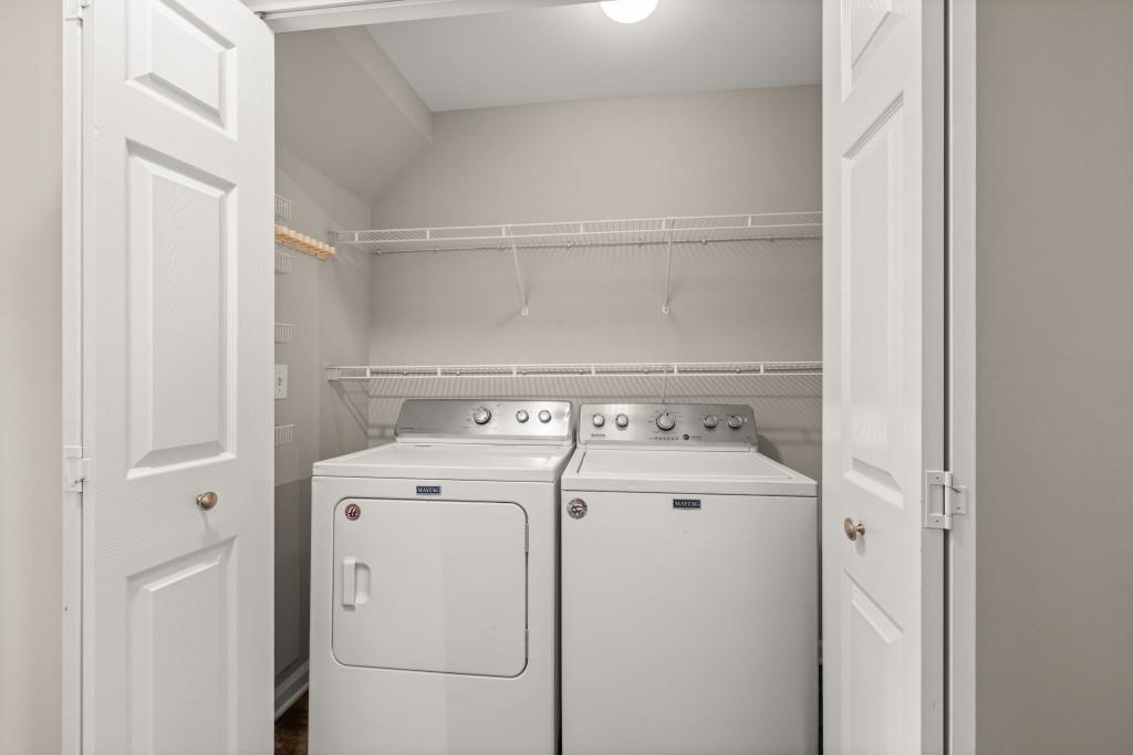 7810 Saint Charles Square