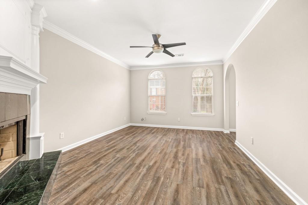 7810 Saint Charles Square