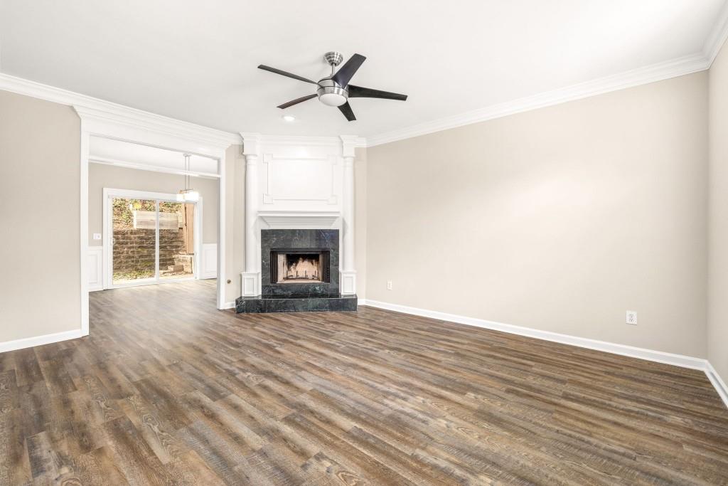 7810 Saint Charles Square