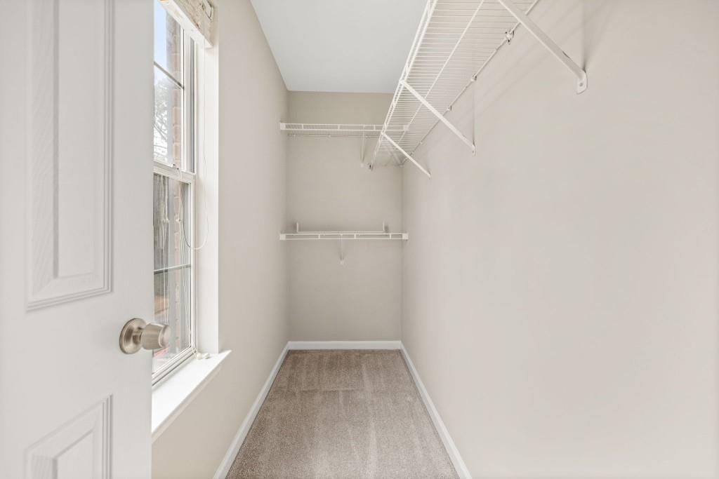 7810 Saint Charles Square